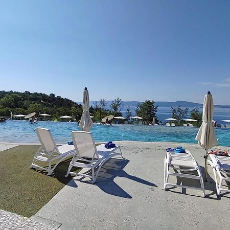 Sea House Pool & Jacuzzi - Privilege Point Camping & Villas Selce