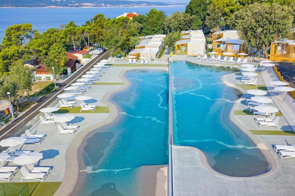 Sea House Pool & Jacuzzi - Privilege Point Camping & Villas Selce